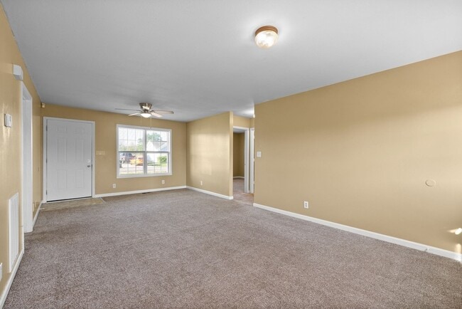 Building Photo - 521 Gainey Dr