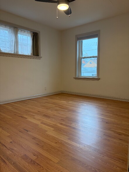 Building Photo - 5665 Pernod Ave