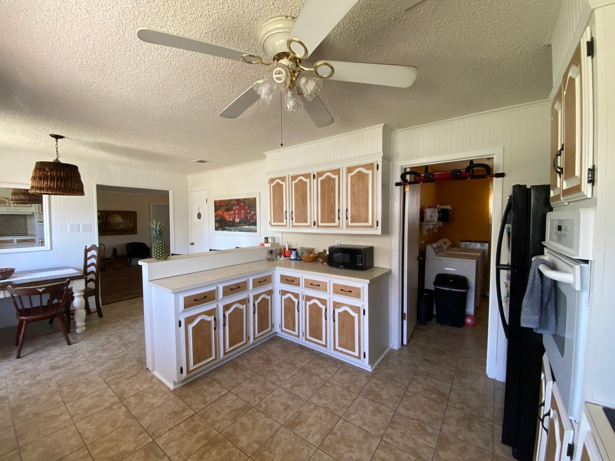 Shared kitchen - 324 texas ave