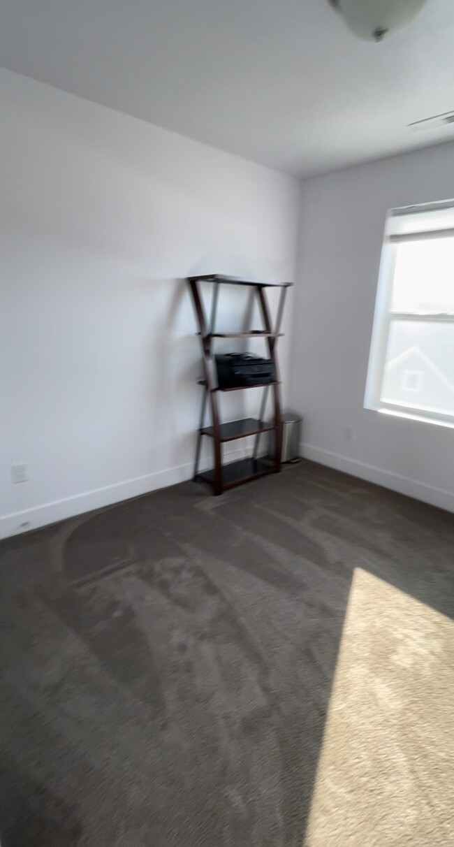 Guest Bedroom 2 - 1816 W Dalmeny Way