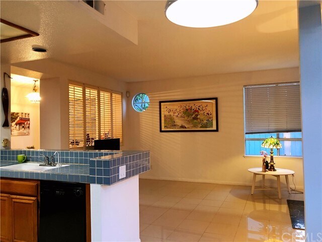 Building Photo - 15 Monaco