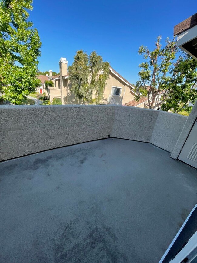 Building Photo - Great  Woodbridge Townhome!!