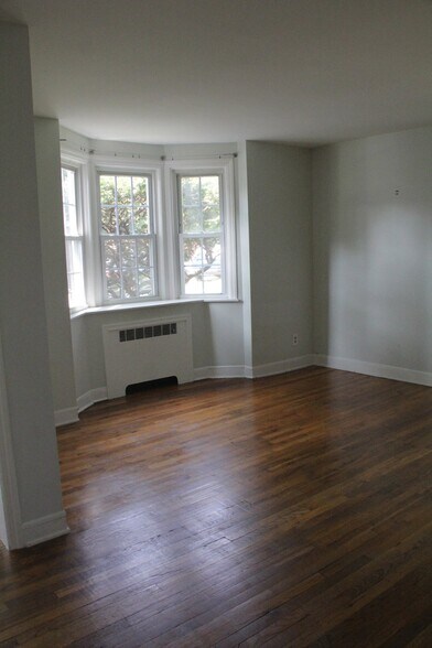 Building Photo - 6107 Maylane Dr