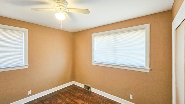 Building Photo - Geneva on College Hill