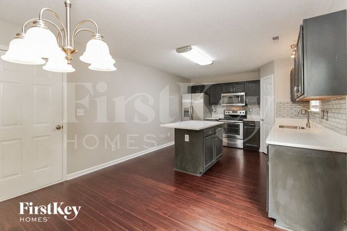 Building Photo - 2900 Sussex Dr