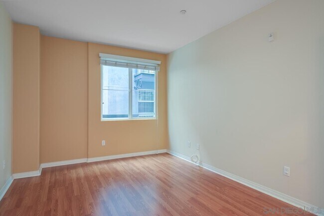 Building Photo - 3950 Ohio St