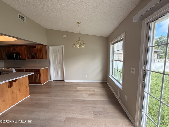 Building Photo - 1231 American Eagle Ln
