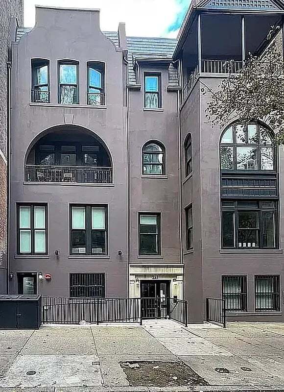 Building Photo - 241 W 75th St