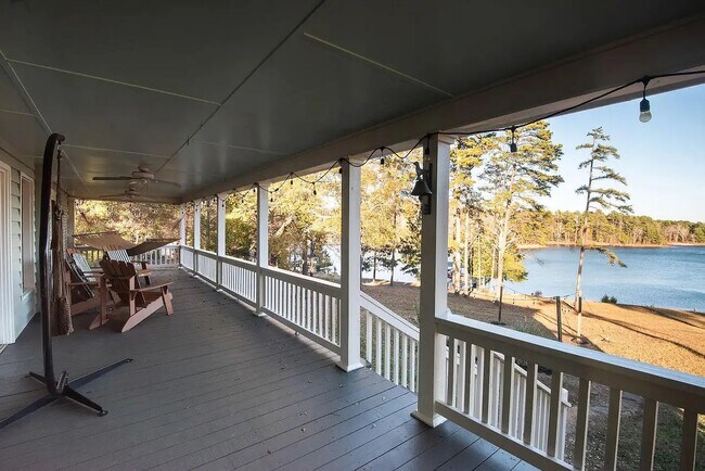 Building Photo - 333 Jim Crittendon Rd