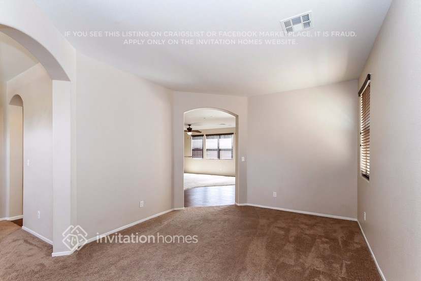 Building Photo - 7155 Almerta Ave