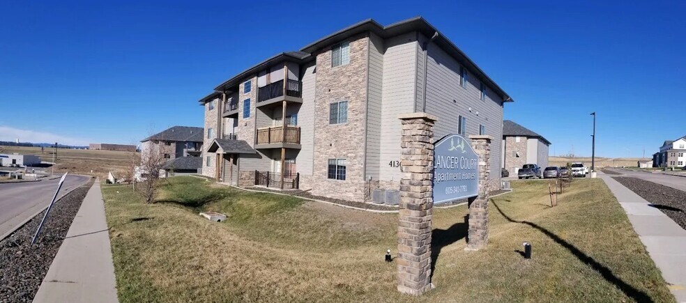 Primary Photo - Lancer Ct. Apartments