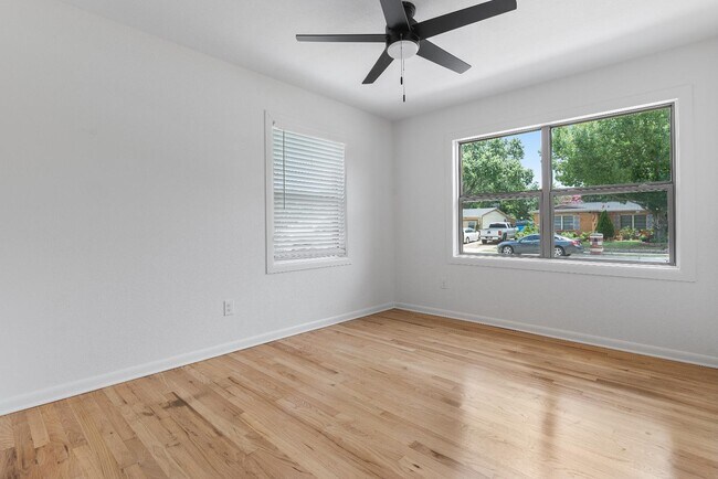 Building Photo - 1001 Belvedere Dr