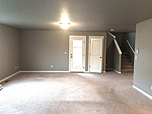 Building Photo - 480 Tulip Ave
