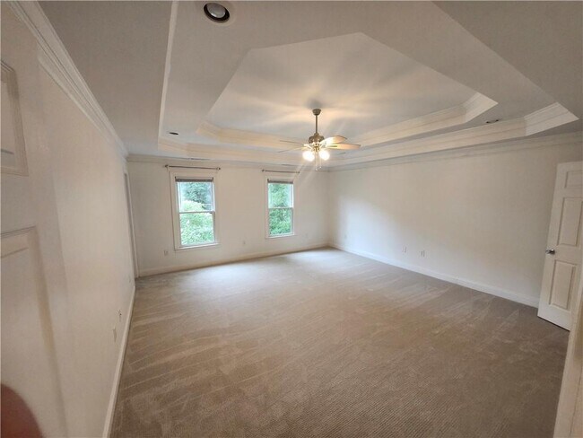 Building Photo - 105 Vanira Ave SE