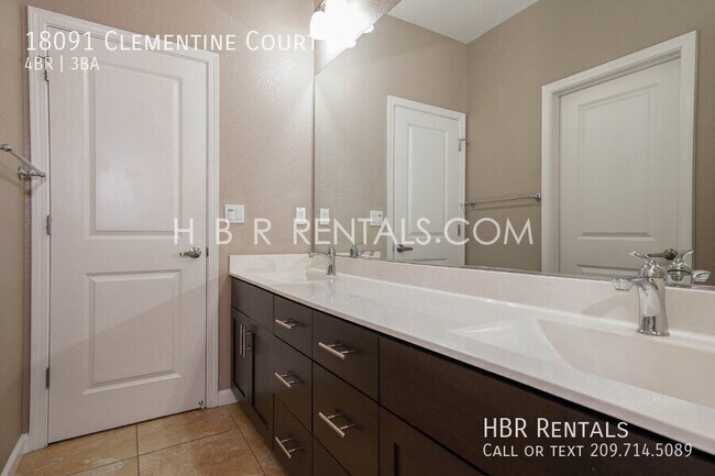 Building Photo - 18091 Clementine Ct