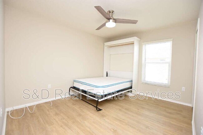 Building Photo - 1606 Taylor Landing Dr