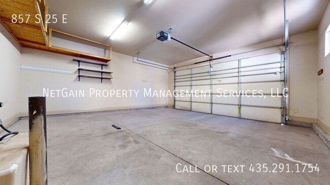 Building Photo - 857 S 25 E