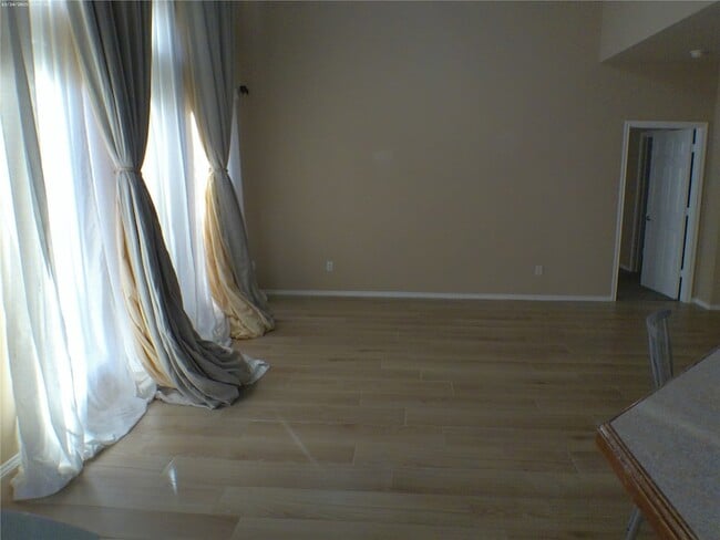 Building Photo - 20207 Emerald Cliff Ln