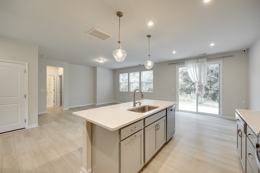 Building Photo - 4205 Matindale Way