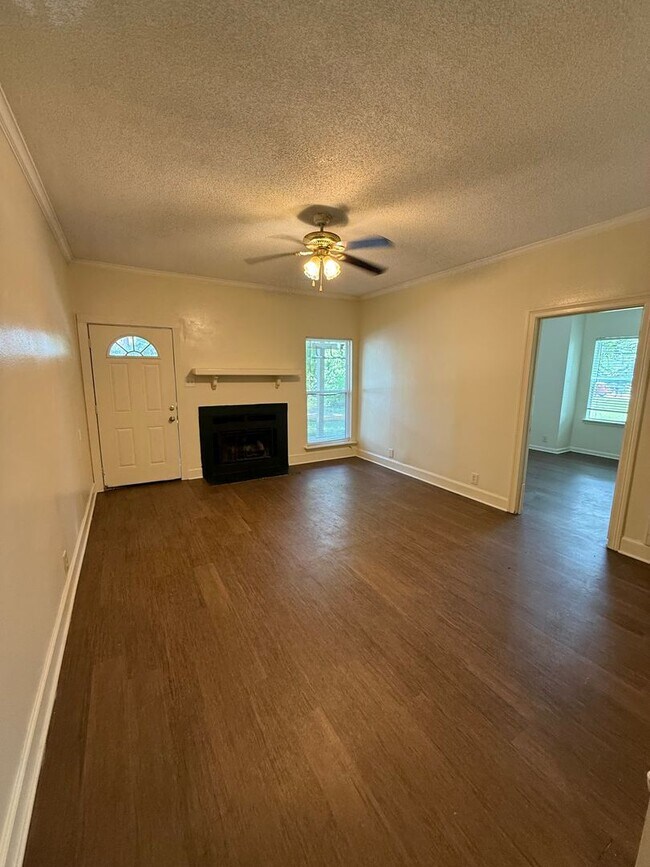 Building Photo - 1825 Starboard Dr