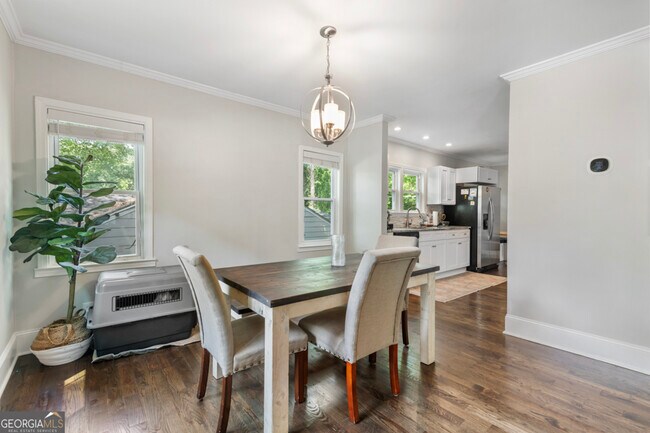 Building Photo - 1759 N Olympian Way SW