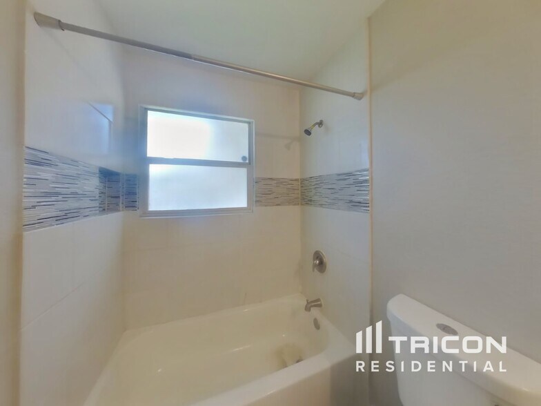 Building Photo - 244 Emporia Blvd