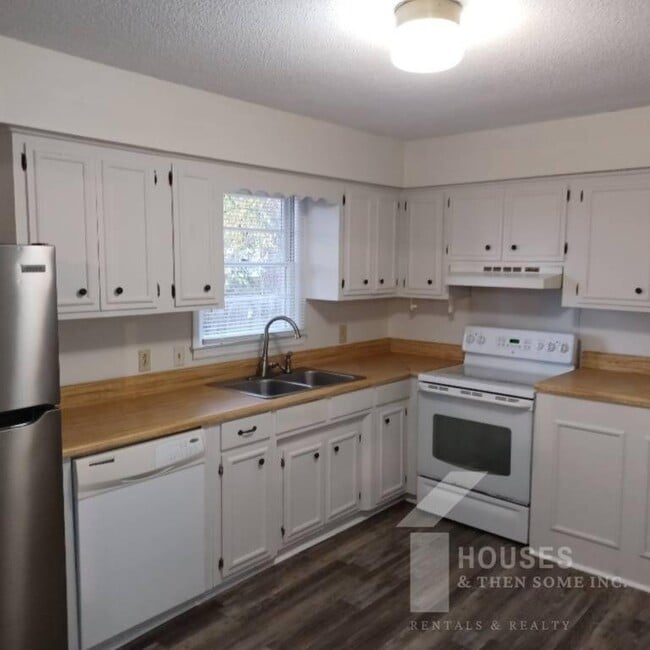 Building Photo - 1321 New Cut Rd