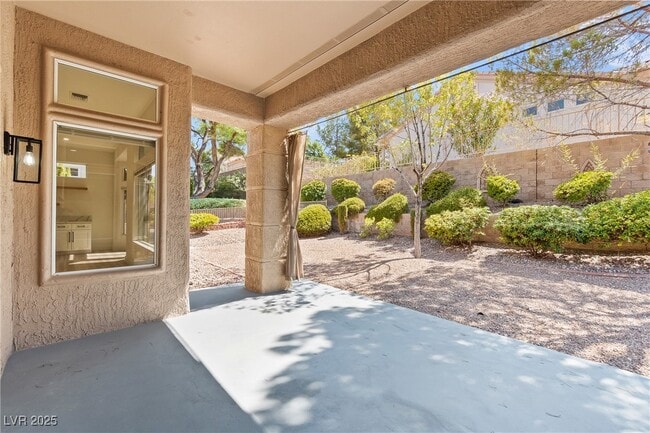 Building Photo - 10709 Hunters Woods Pl