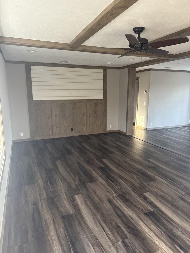 Building Photo - 260 Co Rd 1220