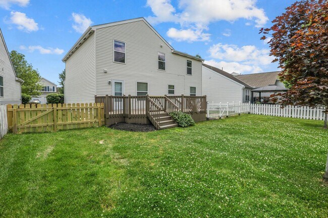 Building Photo - 5998 Blaverly Dr