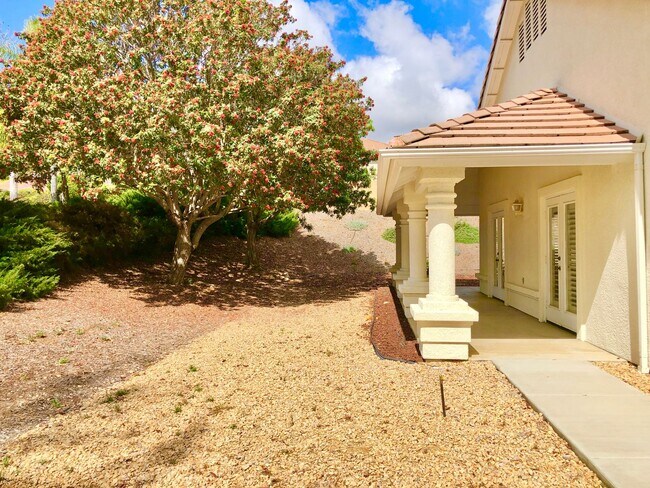 Building Photo - Wonderful Single Story Home, Quiet Neighbo...