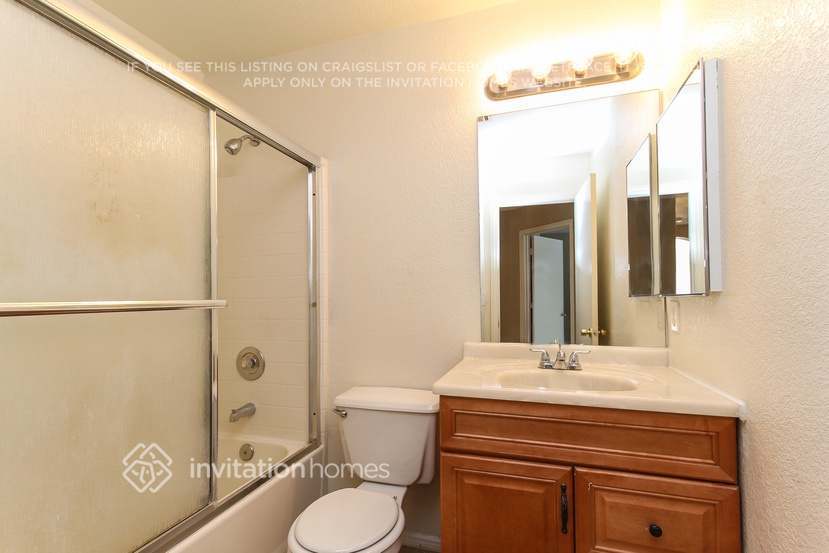 Building Photo - 115 Quailbush Dr