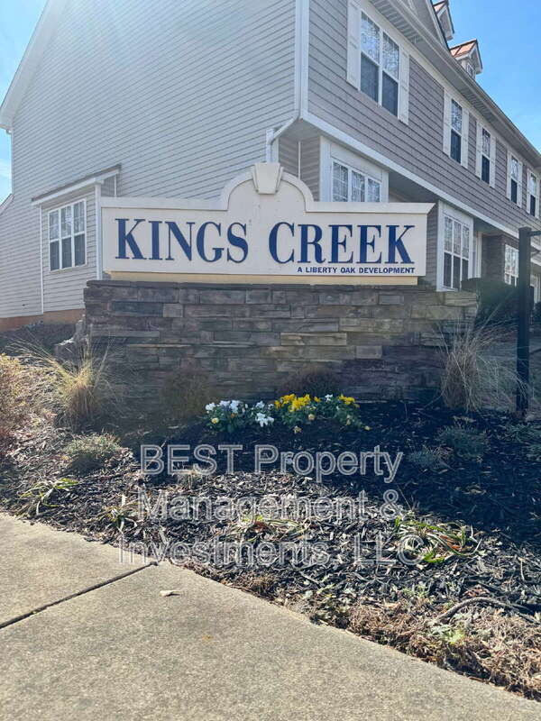 Building Photo - 8130 Kings Creek Dr