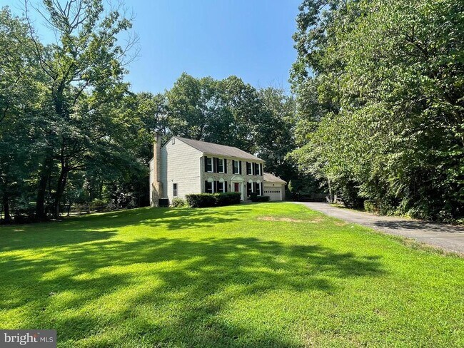 Building Photo - 11415 Jordan Ln