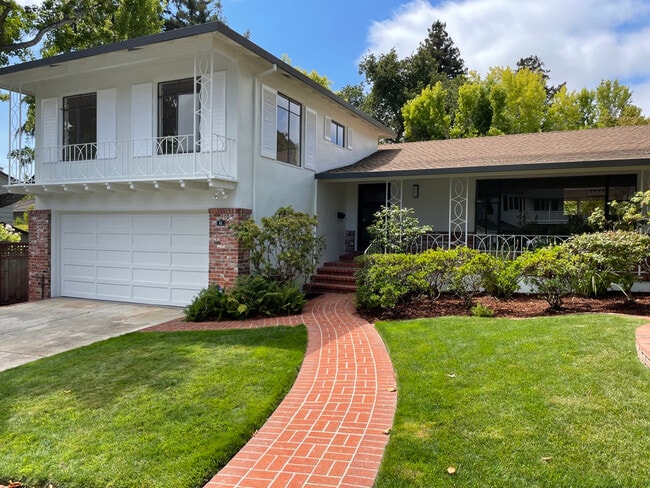 Front of house - 22 Pinecrest Terrace