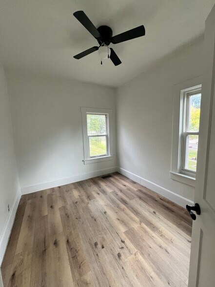 Bedroom 3 - 439 S Parker Dr