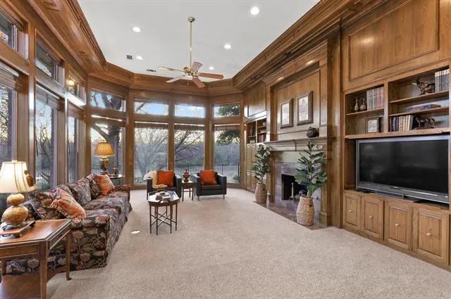 Building Photo - 5327 Willow Wood Ln