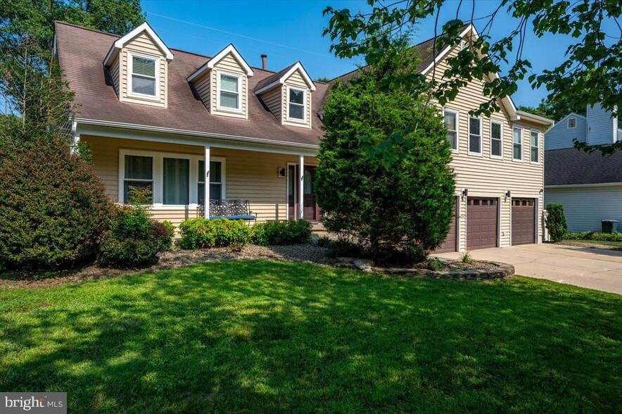 Building Photo - 7403 Old Chapel Dr