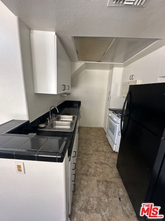 Building Photo - 1242 S Holt Ave