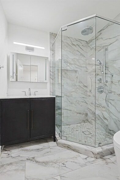 Building Photo - 12417 Quincy Ln