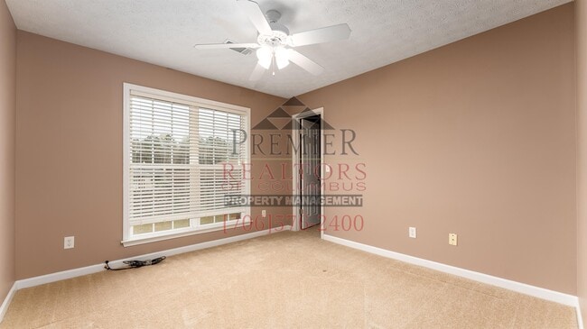Building Photo - 8031 Garrett Pines Dr