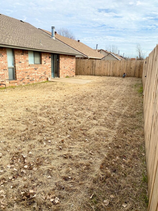 Building Photo - Renovated Rental in NW OkC!