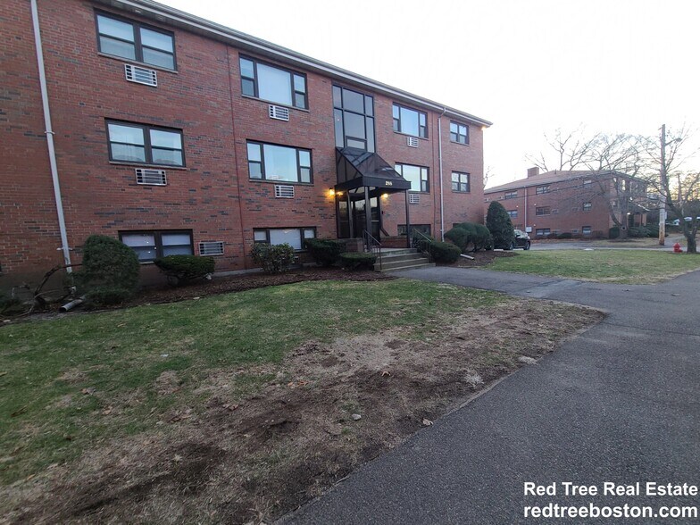 Building Photo - 288 Grove St