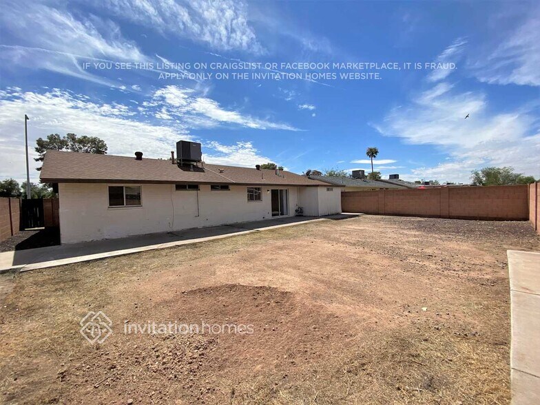 Building Photo - 4342 W Encanto Blvd