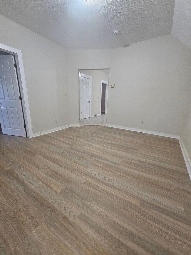 Building Photo - 3643 W 47th St
