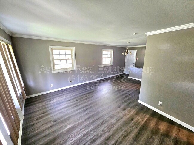 Building Photo - 1130 Forest Home Dr