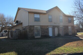 Building Photo - 4504 Chase Cir