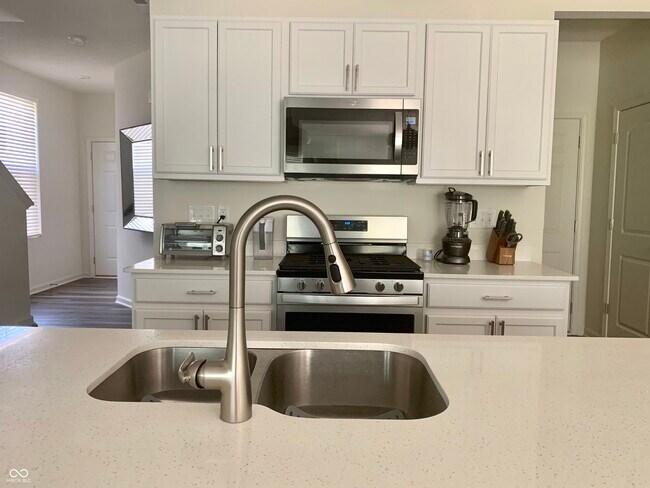 Building Photo - 13428 Dewpoint Ln