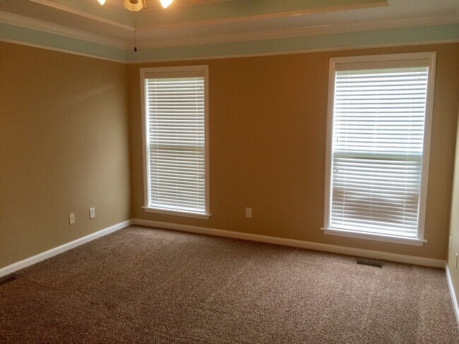 Building Photo - 4505 Cherry Forest Cir