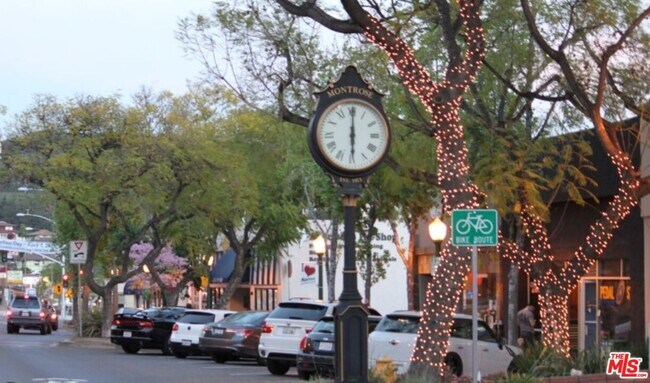 Building Photo - 4112 Ocean View Blvd